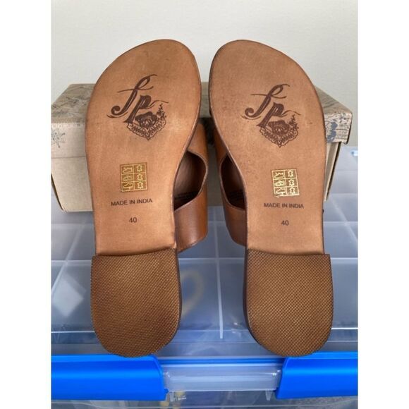 Free People Sant Antoni Slide Sandal in Luggage Size 9.5 M - Picture 2 of 5